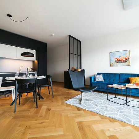 Modern Luxury Apartment In City Centre Tallinn Exterior photo