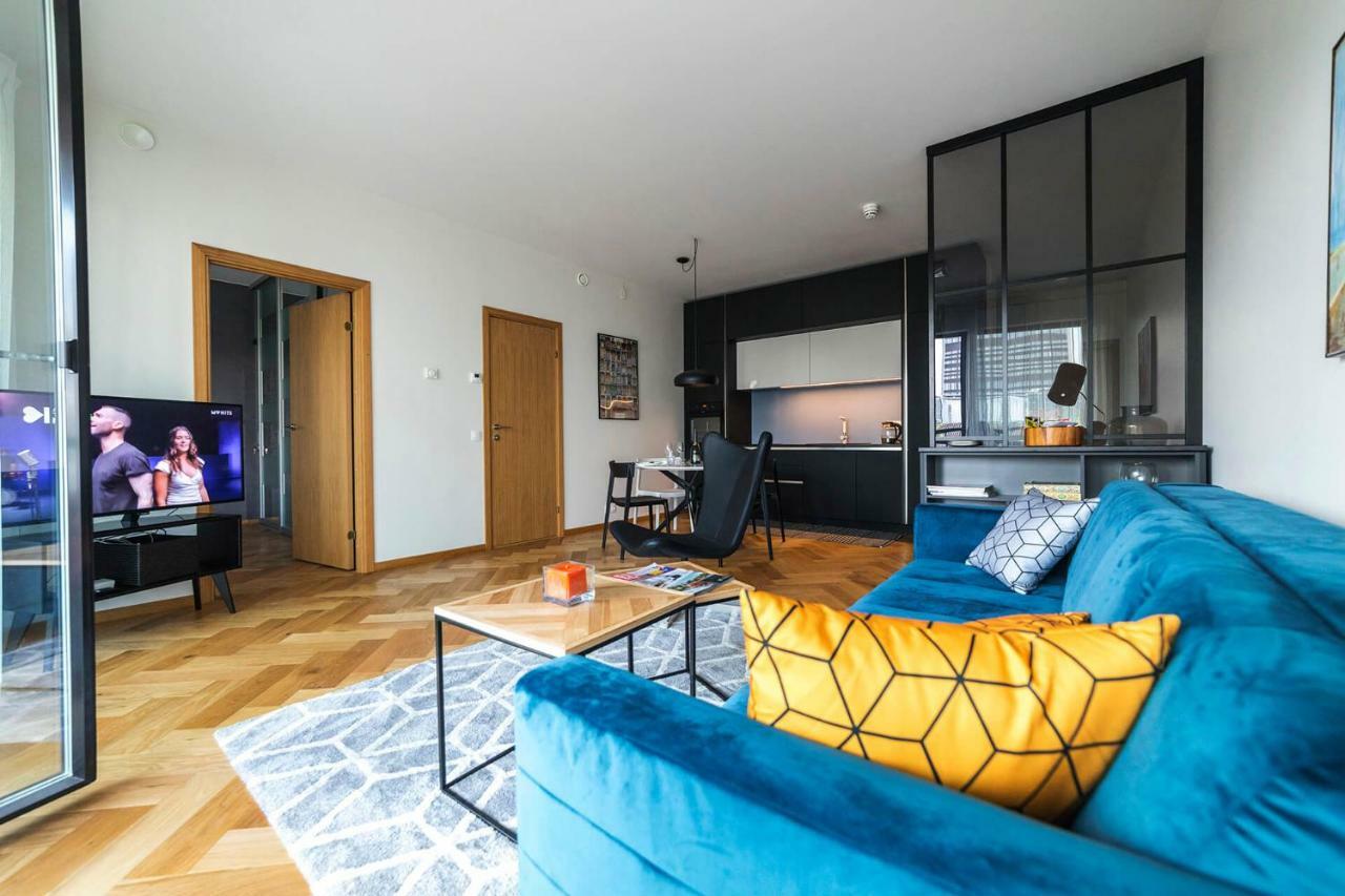 Modern Luxury Apartment In City Centre Tallinn Exterior photo